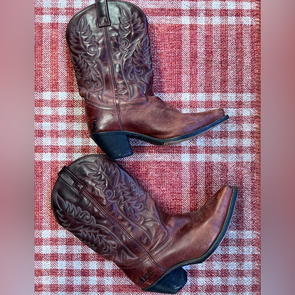 Women’s Cowboy Boots Size 9